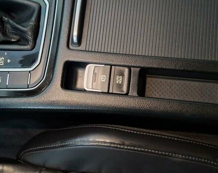 Синий Фольксваген Пассат, объемом двигателя 2 л и пробегом 272 тыс. км за 14200 $, фото 29 на Automoto.ua