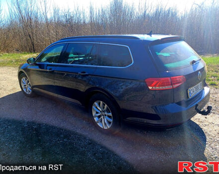 Синий Фольксваген Пассат, объемом двигателя 2 л и пробегом 243 тыс. км за 13500 $, фото 6 на Automoto.ua