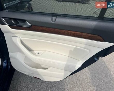 Синій Фольксваген Пассат, об'ємом двигуна 1.97 л та пробігом 207 тис. км за 20300 $, фото 19 на Automoto.ua