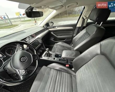 Синий Фольксваген Пассат, объемом двигателя 1.97 л и пробегом 293 тыс. км за 14500 $, фото 14 на Automoto.ua