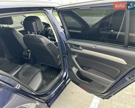 Синий Фольксваген Пассат, объемом двигателя 1.97 л и пробегом 293 тыс. км за 14500 $, фото 27 на Automoto.ua