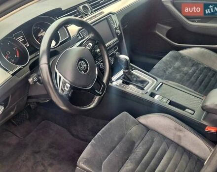 Синий Фольксваген Пассат, объемом двигателя 1.97 л и пробегом 241 тыс. км за 16777 $, фото 9 на Automoto.ua