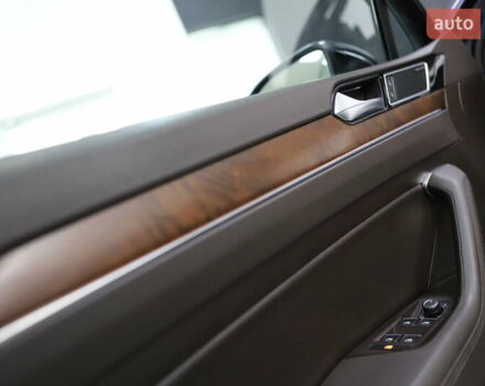 Синий Фольксваген Пассат, объемом двигателя 1.97 л и пробегом 237 тыс. км за 19899 $, фото 72 на Automoto.ua