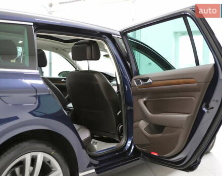 Синий Фольксваген Пассат, объемом двигателя 1.97 л и пробегом 237 тыс. км за 19899 $, фото 69 на Automoto.ua