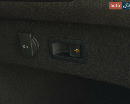 Синий Фольксваген Пассат, объемом двигателя 1.97 л и пробегом 220 тыс. км за 16999 $, фото 22 на Automoto.ua