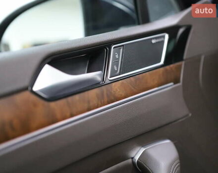 Синий Фольксваген Пассат, объемом двигателя 1.97 л и пробегом 237 тыс. км за 19899 $, фото 128 на Automoto.ua