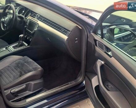 Синий Фольксваген Пассат, объемом двигателя 1.97 л и пробегом 241 тыс. км за 16777 $, фото 12 на Automoto.ua