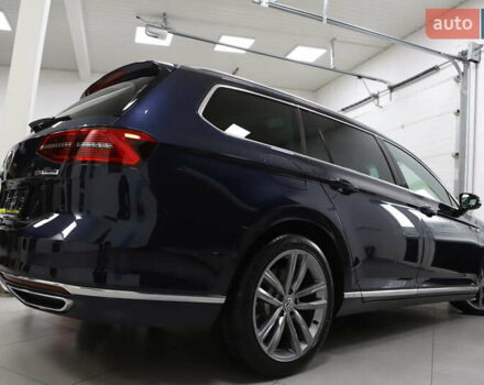 Синий Фольксваген Пассат, объемом двигателя 1.97 л и пробегом 237 тыс. км за 19899 $, фото 63 на Automoto.ua