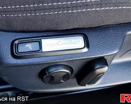 Синій Фольксваген Пассат, об'ємом двигуна 2 л та пробігом 191 тис. км за 14200 $, фото 8 на Automoto.ua