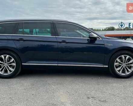 Синій Фольксваген Пассат, об'ємом двигуна 2 л та пробігом 325 тис. км за 14800 $, фото 4 на Automoto.ua