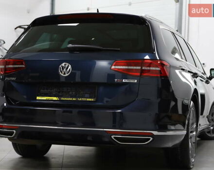 Синий Фольксваген Пассат, объемом двигателя 1.97 л и пробегом 237 тыс. км за 19899 $, фото 56 на Automoto.ua