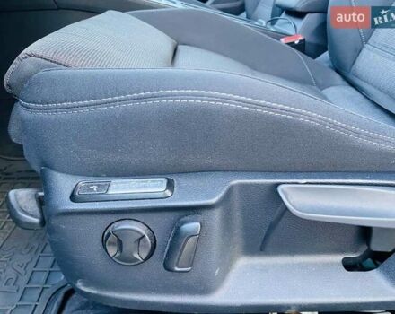 Синій Фольксваген Пассат, об'ємом двигуна 1.97 л та пробігом 300 тис. км за 13500 $, фото 5 на Automoto.ua