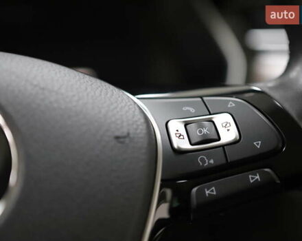 Синий Фольксваген Пассат, объемом двигателя 1.97 л и пробегом 237 тыс. км за 19899 $, фото 83 на Automoto.ua