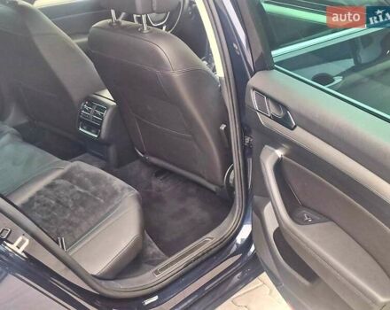 Синий Фольксваген Пассат, объемом двигателя 1.97 л и пробегом 241 тыс. км за 16777 $, фото 13 на Automoto.ua