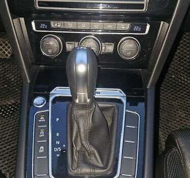 Синий Фольксваген Пассат, объемом двигателя 1.97 л и пробегом 333 тыс. км за 22900 $, фото 26 на Automoto.ua