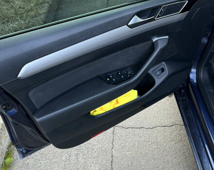 Синій Фольксваген Пассат, об'ємом двигуна 2 л та пробігом 230 тис. км за 15300 $, фото 24 на Automoto.ua