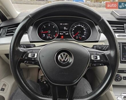 Синий Фольксваген Пассат, объемом двигателя 1.97 л и пробегом 244 тыс. км за 14300 $, фото 8 на Automoto.ua