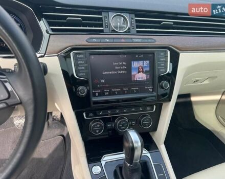 Синій Фольксваген Пассат, об'ємом двигуна 1.97 л та пробігом 207 тис. км за 20300 $, фото 10 на Automoto.ua