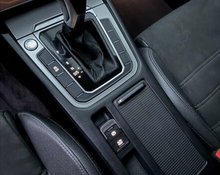 Синій Фольксваген Пассат, об'ємом двигуна 1.97 л та пробігом 317 тис. км за 14500 $, фото 28 на Automoto.ua