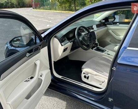 Синій Фольксваген Пассат, об'ємом двигуна 2 л та пробігом 325 тис. км за 14800 $, фото 20 на Automoto.ua