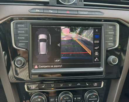 Синий Фольксваген Пассат, объемом двигателя 1.97 л и пробегом 220 тыс. км за 18300 $, фото 24 на Automoto.ua