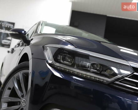 Синий Фольксваген Пассат, объемом двигателя 1.97 л и пробегом 237 тыс. км за 19899 $, фото 27 на Automoto.ua