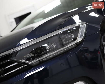 Синий Фольксваген Пассат, объемом двигателя 1.97 л и пробегом 237 тыс. км за 19899 $, фото 11 на Automoto.ua