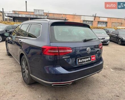 Синий Фольксваген Пассат, объемом двигателя 2 л и пробегом 332 тыс. км за 15990 $, фото 4 на Automoto.ua