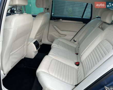 Синій Фольксваген Пассат, об'ємом двигуна 1.97 л та пробігом 241 тис. км за 17200 $, фото 22 на Automoto.ua