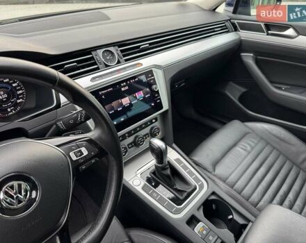 Синий Фольксваген Пассат, объемом двигателя 1.97 л и пробегом 218 тыс. км за 17500 $, фото 28 на Automoto.ua