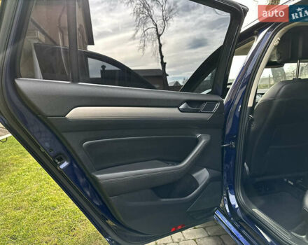 Синий Фольксваген Пассат, объемом двигателя 2 л и пробегом 289 тыс. км за 16799 $, фото 24 на Automoto.ua