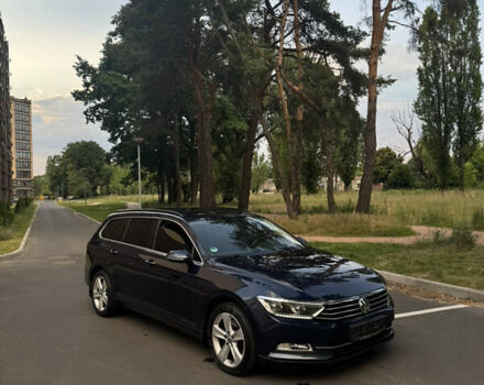 Синий Фольксваген Пассат, объемом двигателя 1.6 л и пробегом 219 тыс. км за 15200 $, фото 1 на Automoto.ua