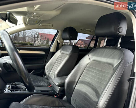 Синий Фольксваген Пассат, объемом двигателя 2 л и пробегом 289 тыс. км за 16799 $, фото 19 на Automoto.ua