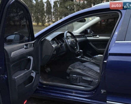 Синій Фольксваген Пассат, об'ємом двигуна 2 л та пробігом 294 тис. км за 15200 $, фото 25 на Automoto.ua