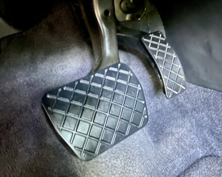 Синий Фольксваген Пассат, объемом двигателя 1.6 л и пробегом 259 тыс. км за 14700 $, фото 14 на Automoto.ua