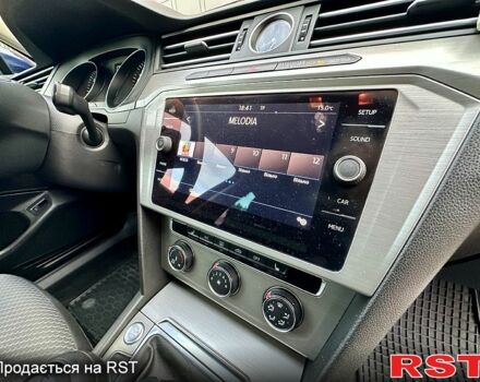 Синій Фольксваген Пассат, об'ємом двигуна 1.6 л та пробігом 280 тис. км за 13500 $, фото 10 на Automoto.ua