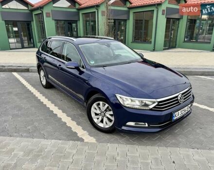 Синий Фольксваген Пассат, объемом двигателя 1.97 л и пробегом 218 тыс. км за 17500 $, фото 1 на Automoto.ua