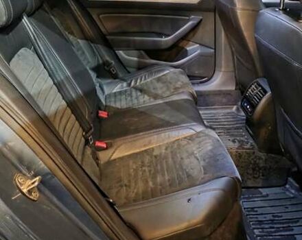 Синий Фольксваген Пассат, объемом двигателя 1.97 л и пробегом 300 тыс. км за 18500 $, фото 10 на Automoto.ua