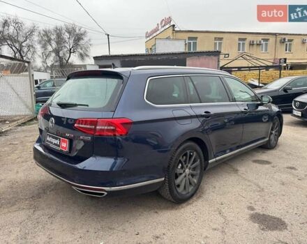Синий Фольксваген Пассат, объемом двигателя 2 л и пробегом 332 тыс. км за 15990 $, фото 6 на Automoto.ua