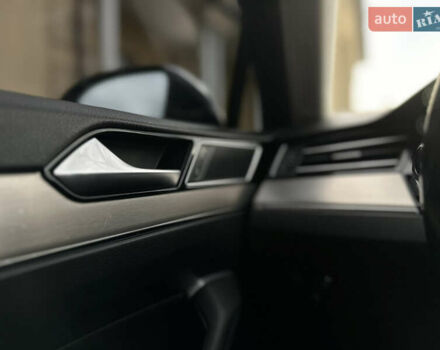 Синий Фольксваген Пассат, объемом двигателя 2 л и пробегом 289 тыс. км за 16799 $, фото 43 на Automoto.ua