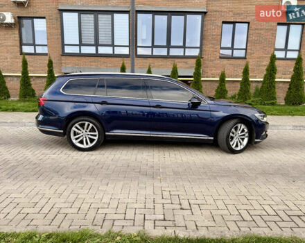 Фольксваген Пассат 2017 в Житомире на Automoto.ua Синий Фольксваген Пассат, объемом двигателя 2 л и пробегом 266 тыс. км за 17600 $, фото 10 на Automoto.ua