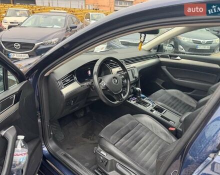 Синий Фольксваген Пассат, объемом двигателя 2 л и пробегом 332 тыс. км за 15990 $, фото 8 на Automoto.ua