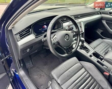 Синий Фольксваген Пассат, объемом двигателя 1.97 л и пробегом 218 тыс. км за 17500 $, фото 15 на Automoto.ua