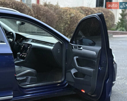 Синій Фольксваген Пассат, об'ємом двигуна 2 л та пробігом 294 тис. км за 15200 $, фото 35 на Automoto.ua