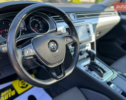 Синий Фольксваген Пассат, объемом двигателя 1.6 л и пробегом 197 тыс. км за 17500 $, фото 17 на Automoto.ua