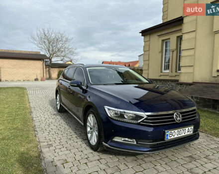Синий Фольксваген Пассат, объемом двигателя 2 л и пробегом 289 тыс. км за 16799 $, фото 4 на Automoto.ua