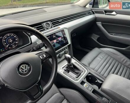 Синий Фольксваген Пассат, объемом двигателя 1.97 л и пробегом 218 тыс. км за 17500 $, фото 29 на Automoto.ua