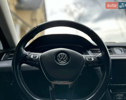 Синий Фольксваген Пассат, объемом двигателя 2 л и пробегом 289 тыс. км за 16799 $, фото 41 на Automoto.ua