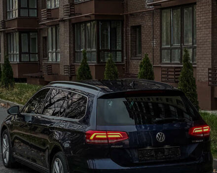 Синий Фольксваген Пассат, объемом двигателя 1.6 л и пробегом 219 тыс. км за 15200 $, фото 16 на Automoto.ua