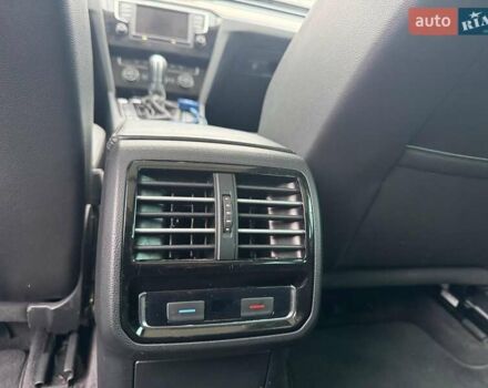 Синий Фольксваген Пассат, объемом двигателя 2 л и пробегом 332 тыс. км за 15990 $, фото 16 на Automoto.ua